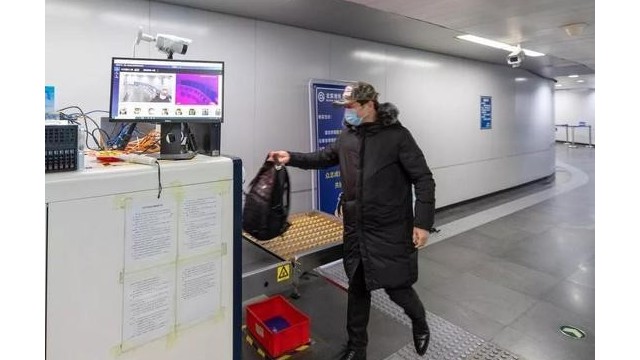 红外线体温测温仪远程快速无感式体温筛查守护客运站安全出行