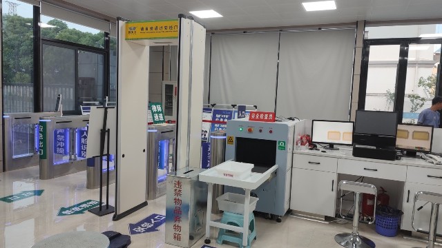 <i style='color:red'>小区安检门</i>采购怎么选厂家避坑？探天下分享预算内配置干货