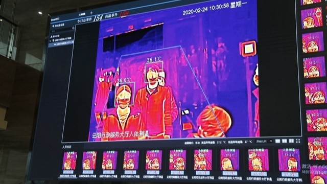 云阳县行政服务中心启用<i style='color:red'>测温成像仪</i>